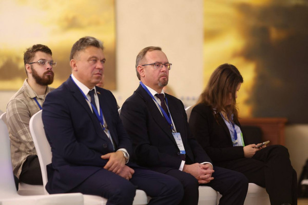 photo_2025-11-06_13-14-56